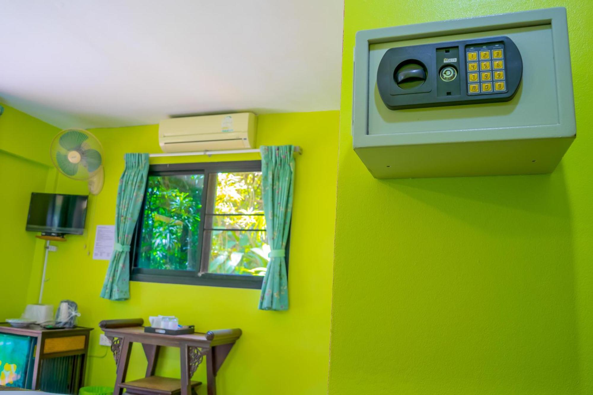 Chez Charly Bungalow Nai Yang Bagian luar foto