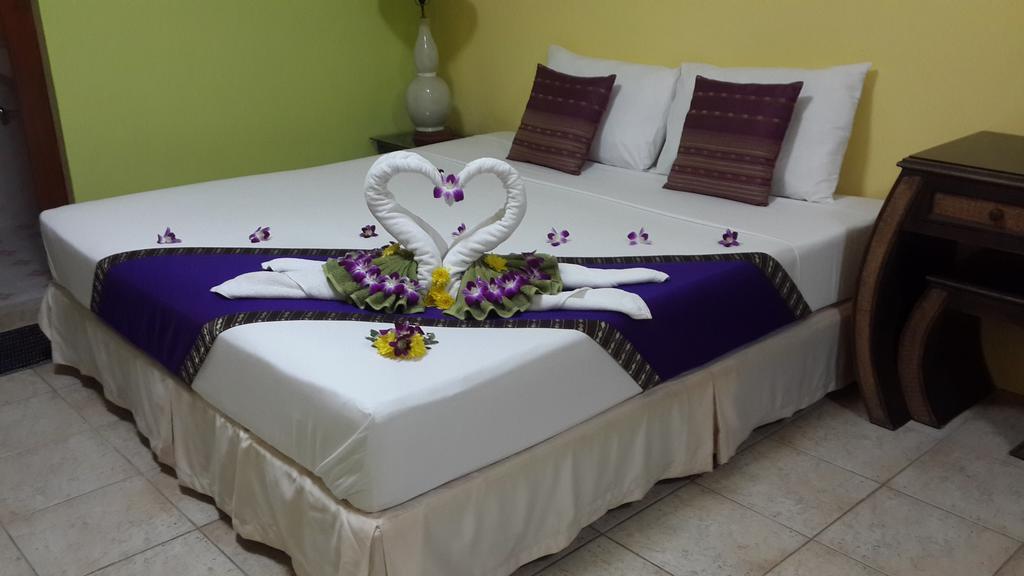 Chez Charly Bungalow Nai Yang Bagian luar foto